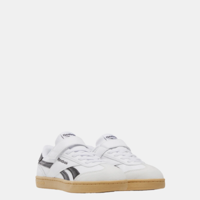 Sapatilhas Reebok brancas com detalhes pretos e sola castanha