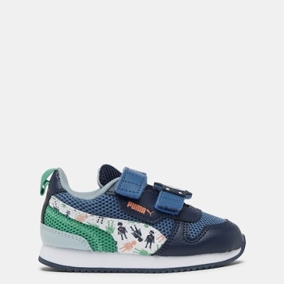 Ténis infantil azul escuro com detalhes em verde e cinza e padrão gráfico colorido