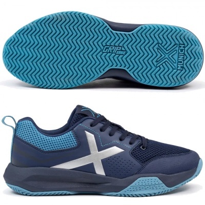 Ténis desportivos azul escuro com sola azul claro e cruz prateada lateral