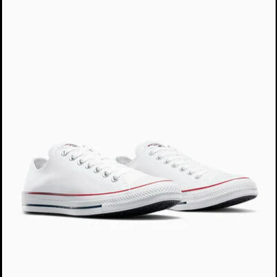 Sapatilhas brancas estilo Converse com sola branca e linhas vermelha e azul