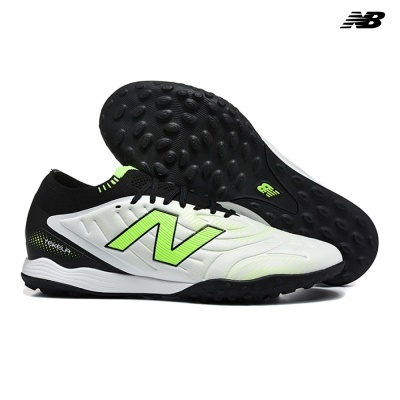 Sapatilhas desportivas New Balance brancas, pretas e verdes-lima com sola texturada preta