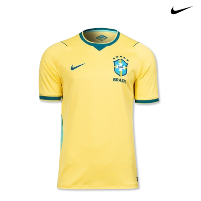 Camisola de futebol amarela da seleção do Brasil com detalhes verdes
