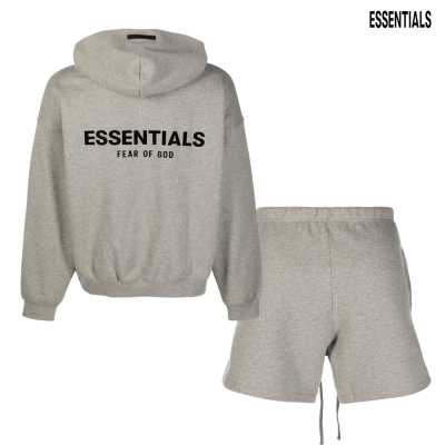 Conjunto cinzento com capuz e calções com texto ESSENTIALS FEAR OF GOD