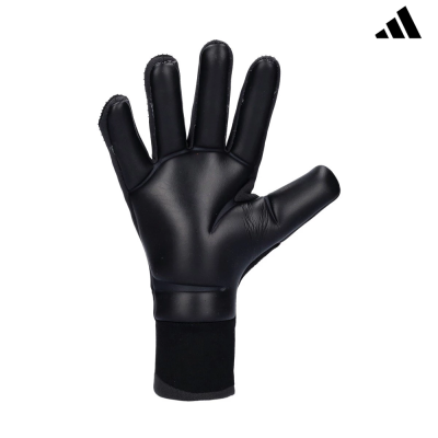 Luva preta Adidas em fundo branco