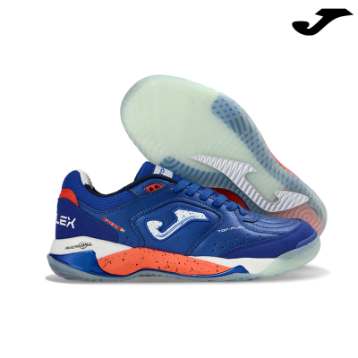 Ténis desportivos azuis com detalhes em laranja e branco