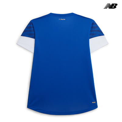 Camisola azul FC Porto com mangas azuis e brancas vista pelas costas