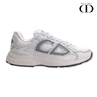 Sapato desportivo branco com detalhes cinza e letras CD grandes na lateral