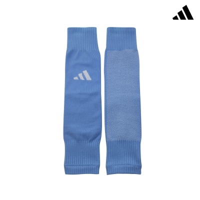Par de meias desportivas azul claro com logótipo da Adidas