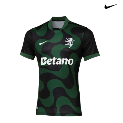 Camisola de futebol Nike verde e preta com padrão ondulado e texto Betano