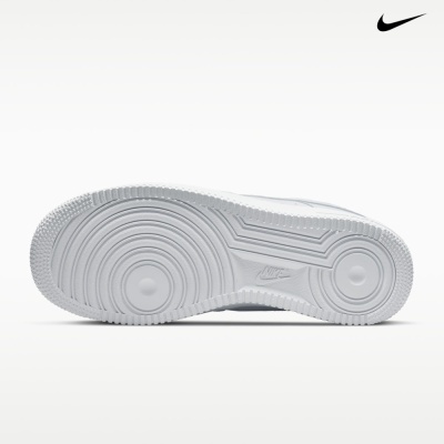 Sola branca de sapatilha Nike com padrão circular em relevo