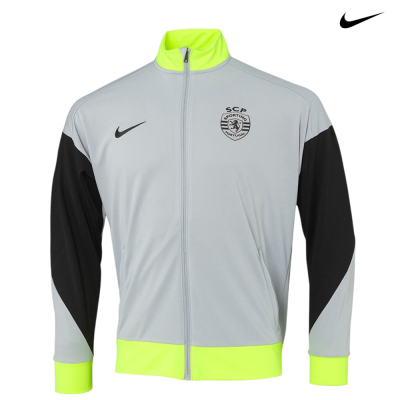 Casaco desportivo cinza claro com detalhes pretos e amarelo fluorescente com emblema SCP e logo Nike
