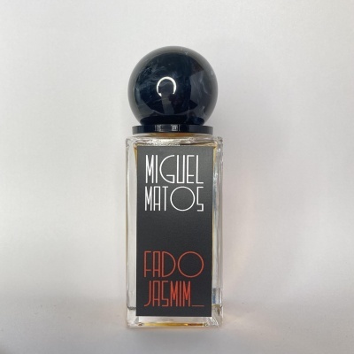 Frasco de perfume Miguel Matos Fado Jasmim com tampa redonda preta