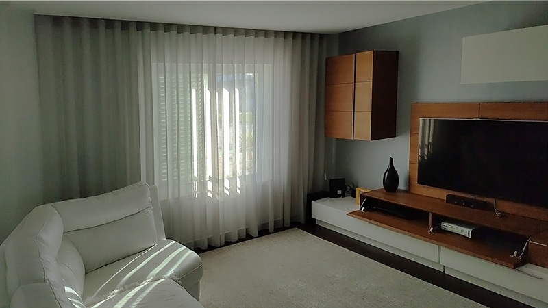 Confe&ccedil;&atilde;o de Cortinado Onda Duplo para Sala - Tecido Branco Marrocos - Blackout Franzido