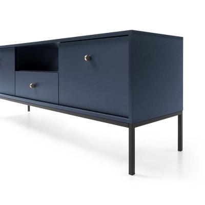 Móvel azul escuro com portas e puxadores dourados