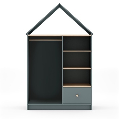 Roupeiro infantil em forma de casinha preto com prateleiras e gaveta em madeira clara