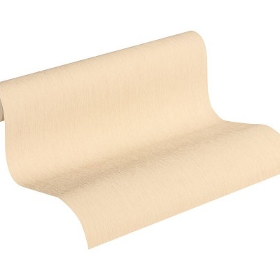 Rolo de papel de parede beige claro com textura fina desenrolado