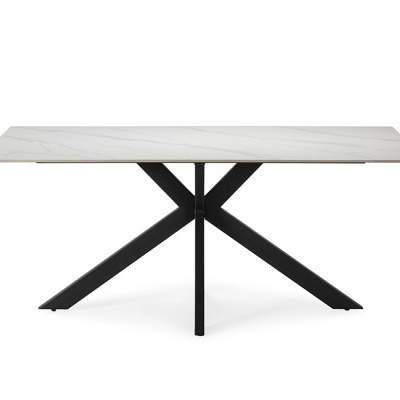 Mesa retangular branca com pernas pretas em X