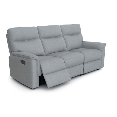 Sofá reclinável cinzento de três lugares com um assento reclinado