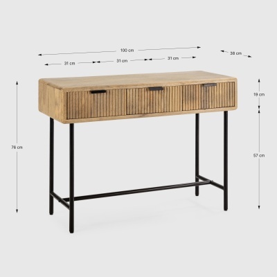 Consola de madeira clara com gavetas e pernas metálicas pretas, com dimensões indicadas.