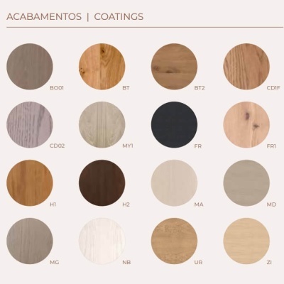 Amostras redondas de acabamentos em madeira com várias cores e texturas