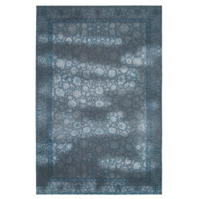 tapete azul com padrão floral e geométrico