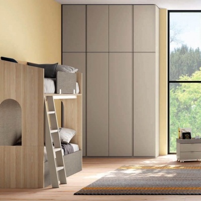 Quarto infantil moderno com cama alta de madeira e armário cinza