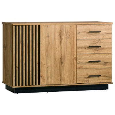 Móvel de madeira com ripas verticais pretas, porta central e quatro gavetas, base preta