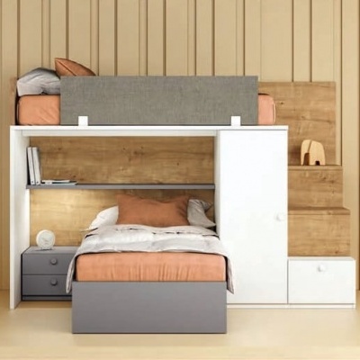 Cama dupla com escadaria e gavetas em madeira clara