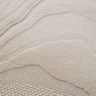 Tapete bege com padrões em relevo e texturas variadas