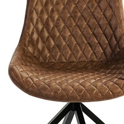 cadeira de secretária castanha com padrão em losangos e base preta de metal