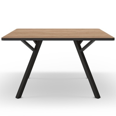 Mesa retangular de madeira e estrutura metálica preta