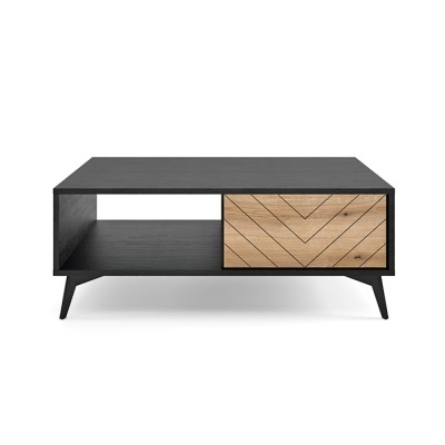 Mesa de centro preta com porta de madeira clara e padrão em V