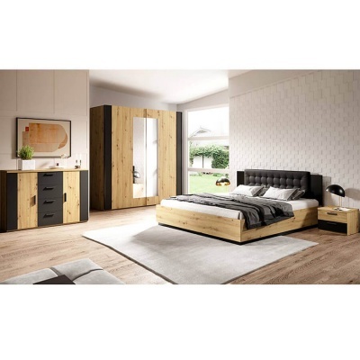 Quarto com cama, armário com espelho, cómoda e mesas de cabeceira de madeira clara e detalhes pretos