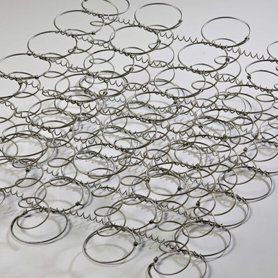 Molas metálicas ligadas em estrutura para colchão ou estofado