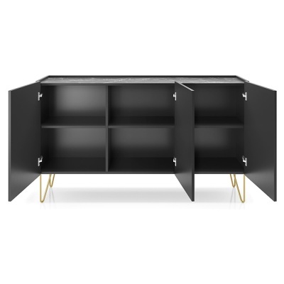 Aparador preto com quatro portas abertas e pés dourados