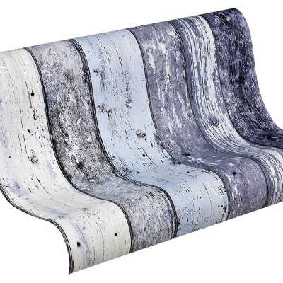 Papel de parede com padrão de tábuas de madeira envelhecida em azul, cinza e branco
