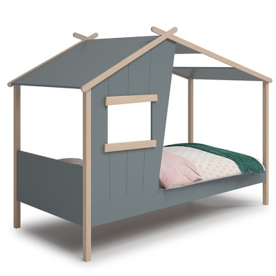 Cama infantil cabana madeira clara cinzenta com janela e colchão branco