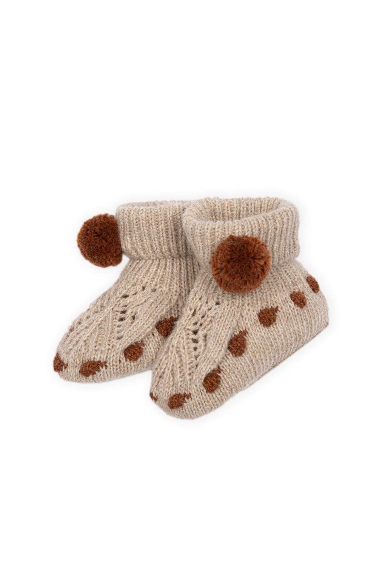 Carapins de Malha com Caxemira Bege Dr. Kid | Coleção Woodland Meias de bebé em malha bege com pompons castanhos e pontos decorativos.
