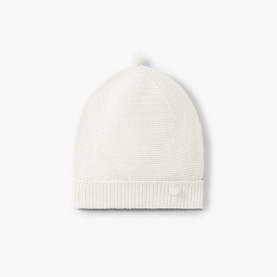 Gorro branco de malha com dobra