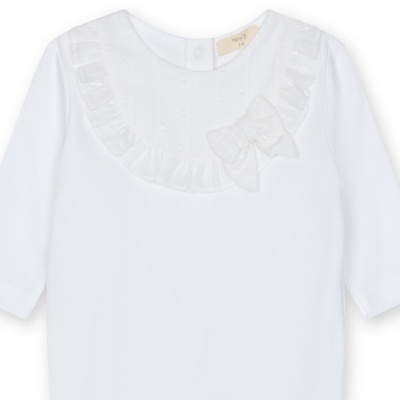 Body branco de bebé com babado e laço na gola