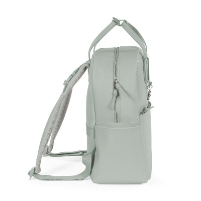 Mochila cinzento claro vista de lado com alças e bolso vertical