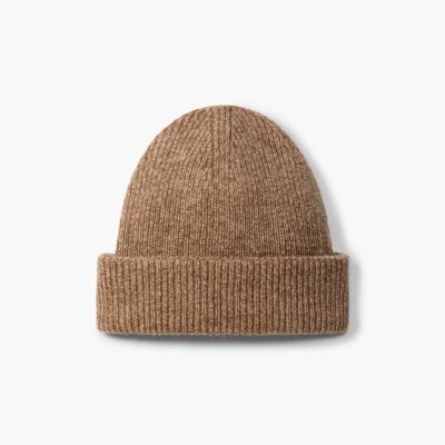 Gorro de malha castanho com dobra