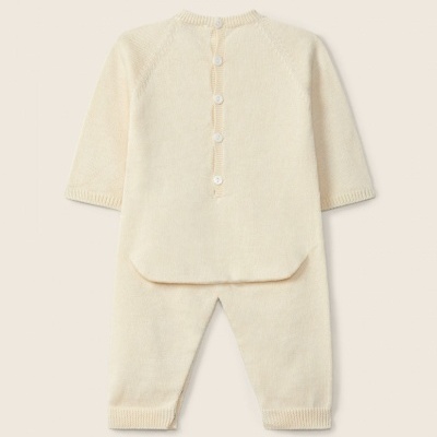 Macacão creme de malha para bebé com botões atrás
