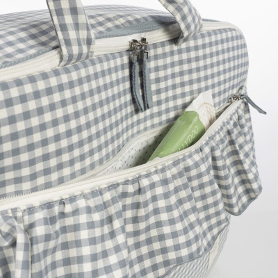 Bolsa xadrez cinza e branca com bolso e fecho
