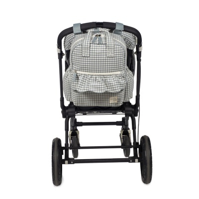 Carrinho de bebé com mochila xadrez cinza e branca