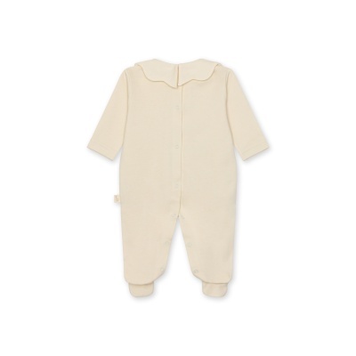 Pijama creme para bebé com fechos de pressão e gola em forma de folha