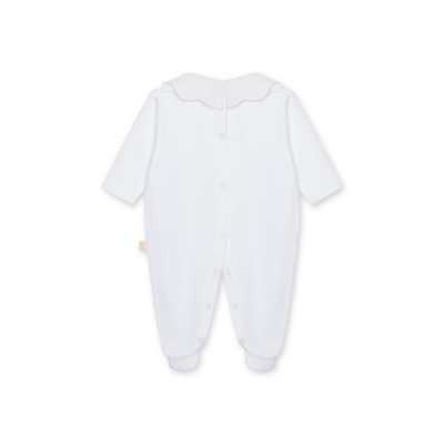 Macacão de bebé branco com gola franzida e botões de pressão