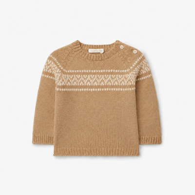 Camisola de malha castanha clara com padrão branco e botões no ombro