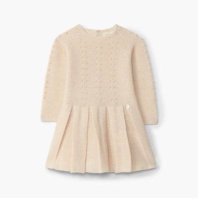 Vestido infantil malha bege claro com manga comprida e saia pregueada