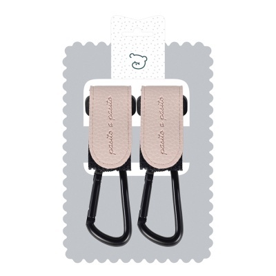 Par de ganchos rosa claro com texto em preto e gancho preto para carrinho de bebé